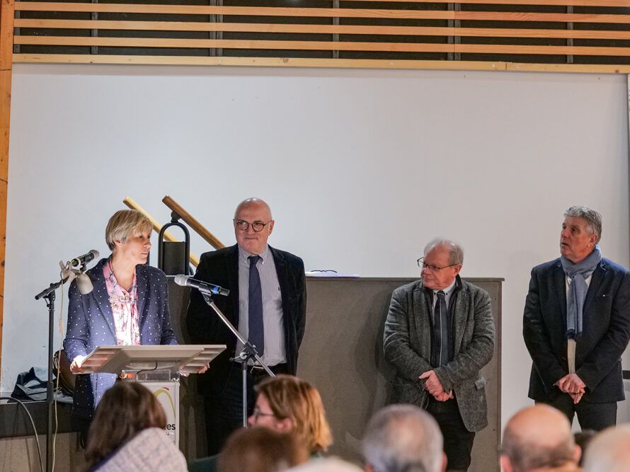 Cérémonie des voeux de la maire et des maires délégués à Verrières-en-Anjou, le 7 janvier 2023. De Gauche à Droite, G. Stall, F. Gernigon, J.-P. Mignot, E. Michaud