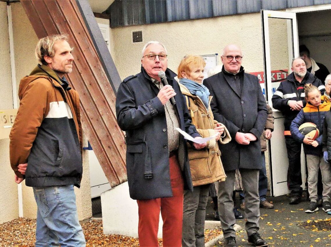 Inauguration de la Salle Yves Pointeau, Tiercé