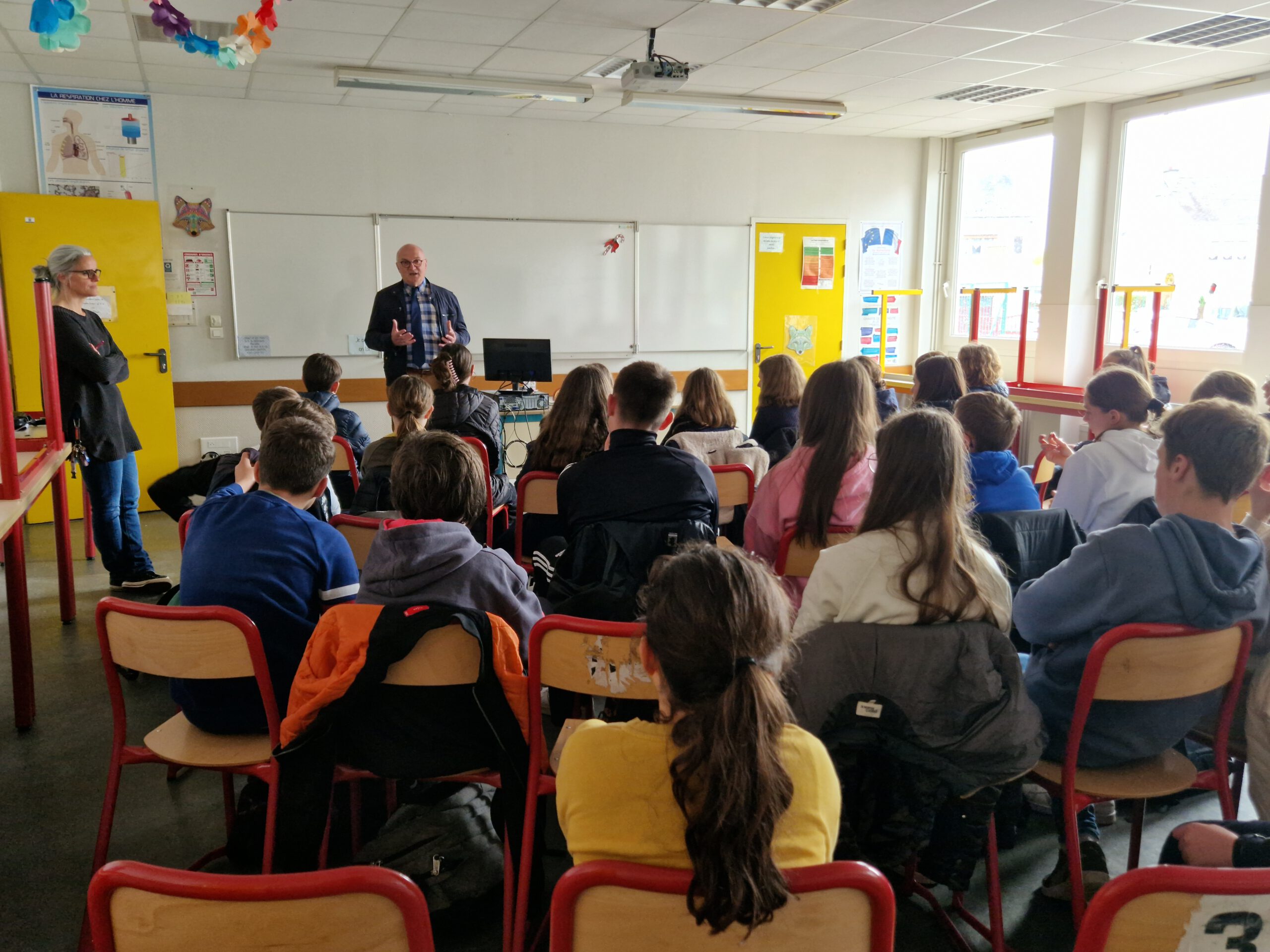 Rencontre avec le personnel éducatif et les délégués du collège J. Prévert à Châteauneuf-sur-Sarthe, Les Hauts-d’Anjou