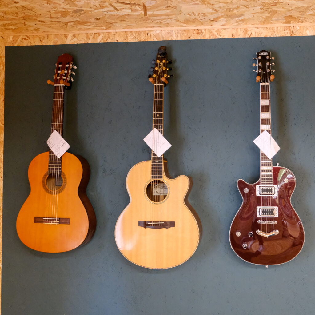 Modèles de guitares réparées par Théo Pasquier
