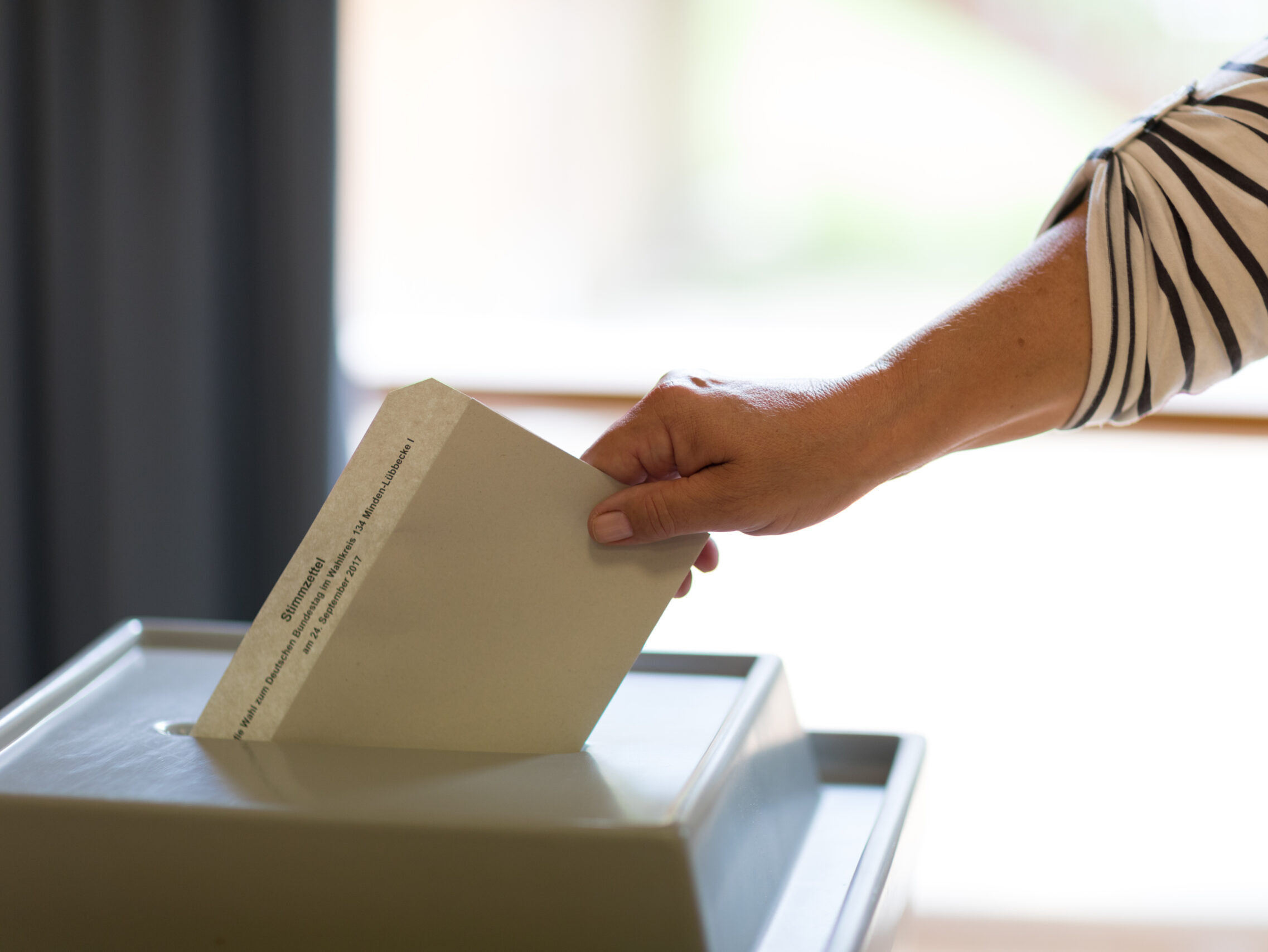 Question écrite au Ministre de l&rsquo;Intérieur sur l&rsquo;autorisation de voter avec l&rsquo;application nationale France identité